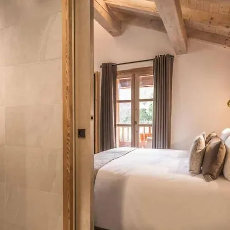 别墅 6br Chalet Close To The Village Centre Of