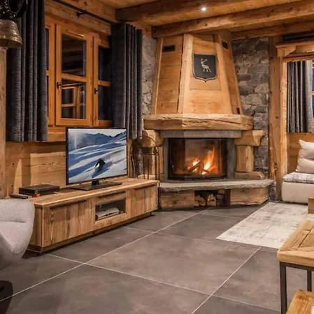 别墅 6br Chalet Close To The Village Centre Of